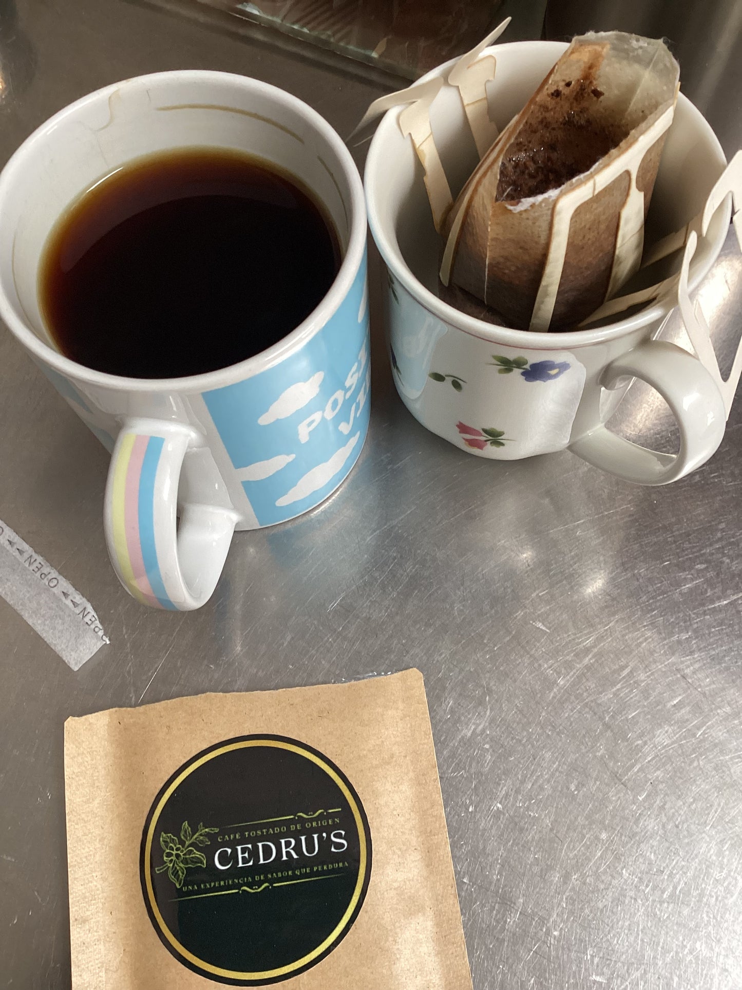 Drip Coffee - Cedrus Antioquia Organic Colombian Premium (Package of 10 items for 10 large or 20 normal coffee) *price includes flight cargo delivery.