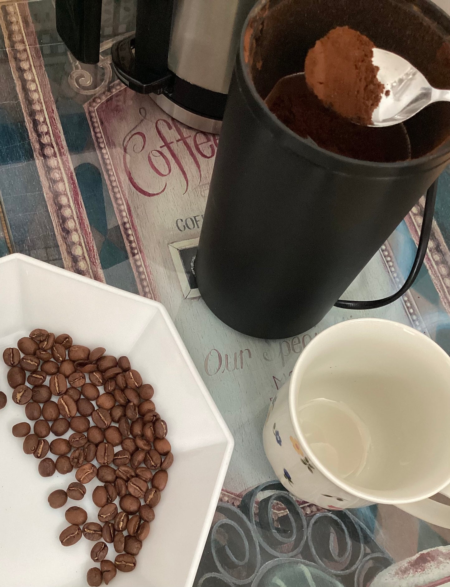 Cedru’s Organico Antioqueño Café de Colombia - Farm fresh. *Price including cargo delivery.