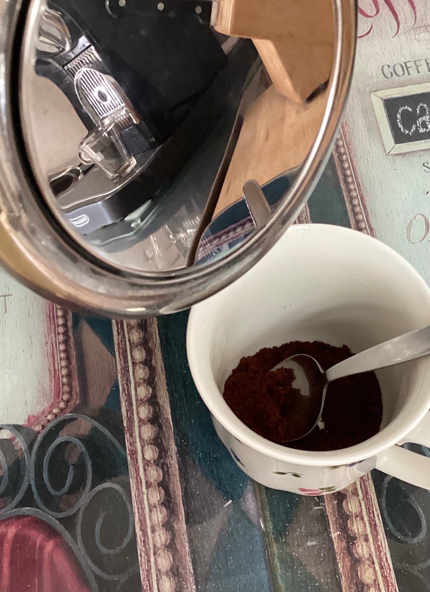 Cedru’s Organico Antioqueño Café de Colombia - Farm fresh. *Price including cargo delivery.