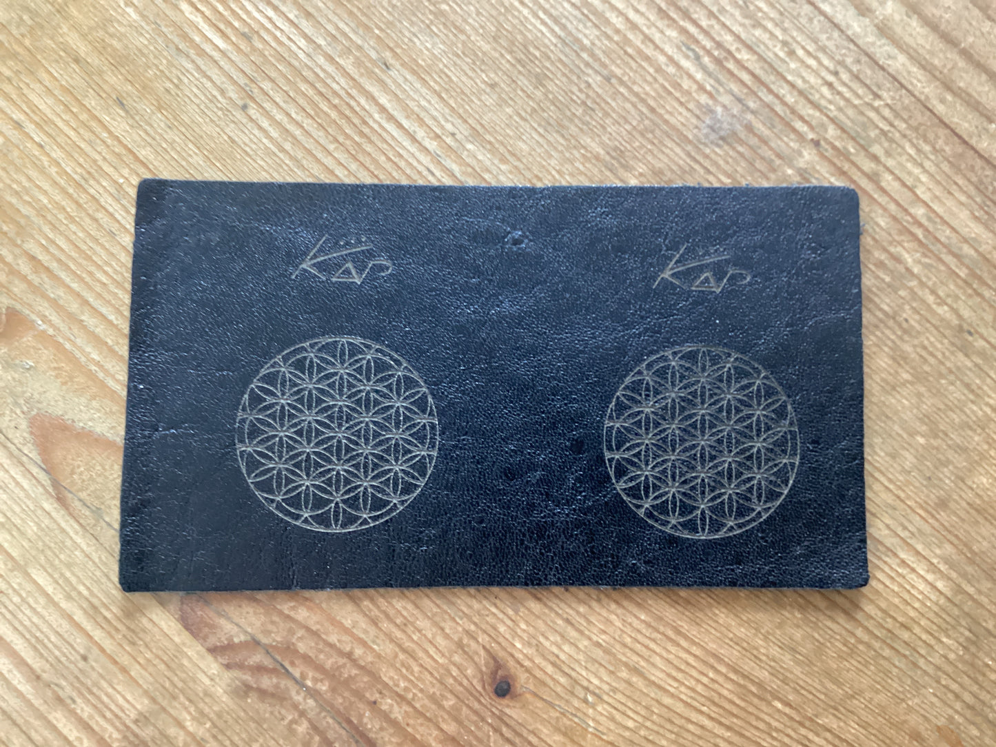 1-year club membership & badge