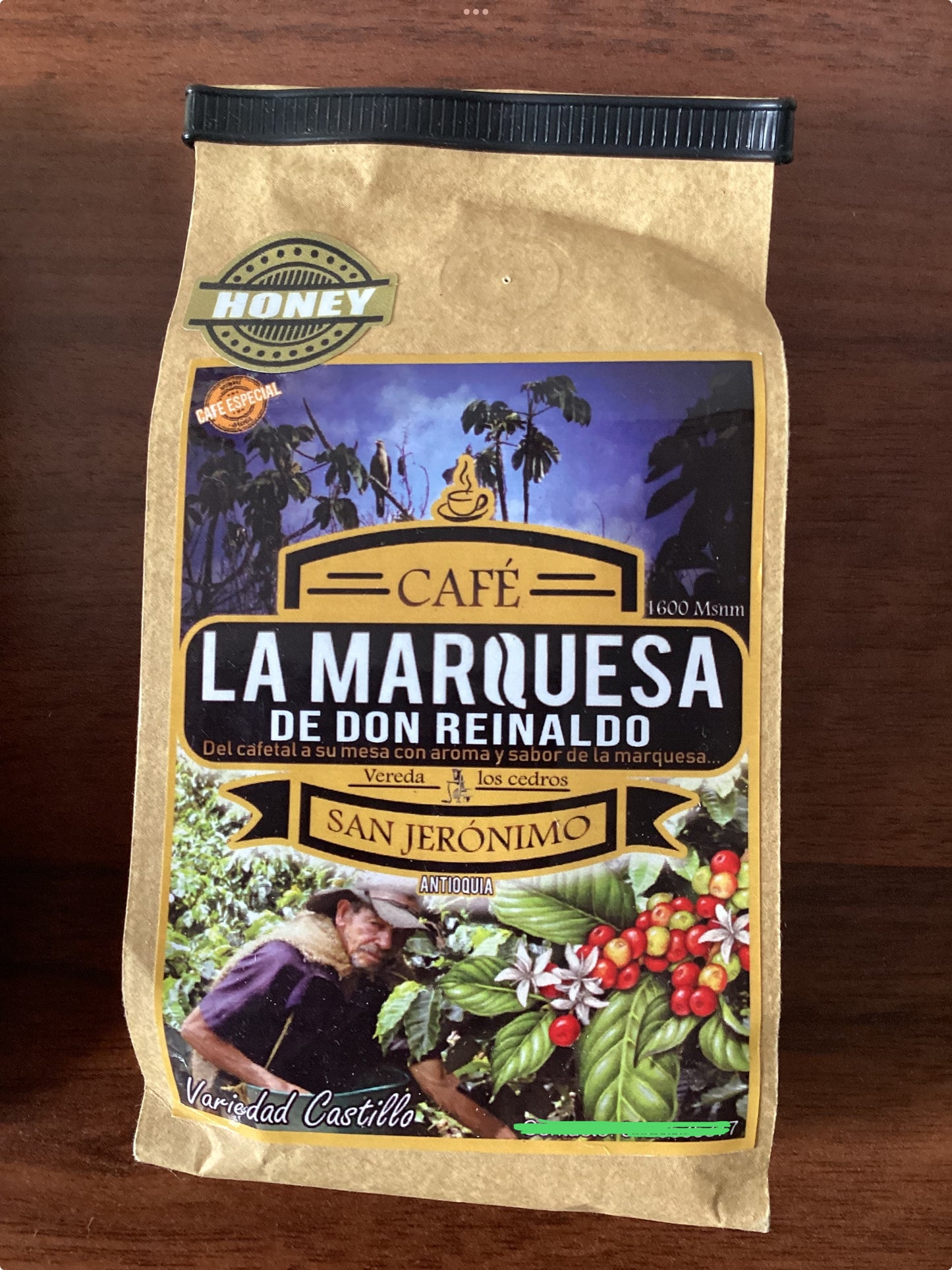 Gourmet Box Antioquia Organic - La Marquesa de Don Reinaldo’s Café Especial de San Jeronimo de Antioquia de Colombia - Farm fresh. (*Price including flight cargo delivery).