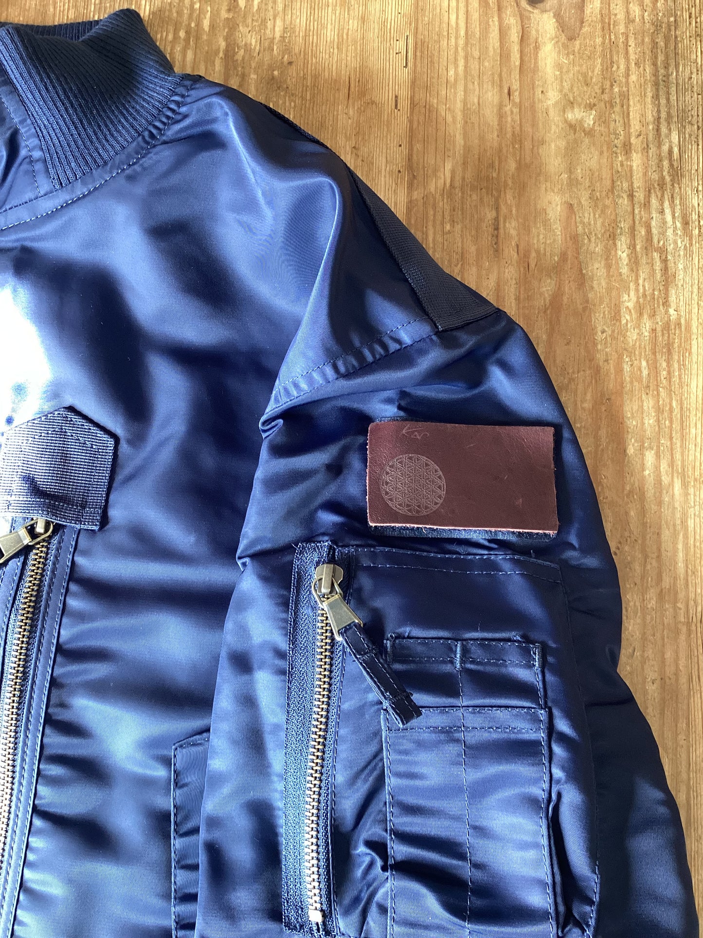 Original Fighter Jet Pilot Jacket with our Badge, incl. 1-year club access.