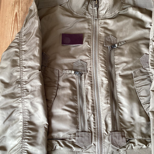 Original Fighter Jet Pilot Jacket with our Badge, incl. 1-year club access.