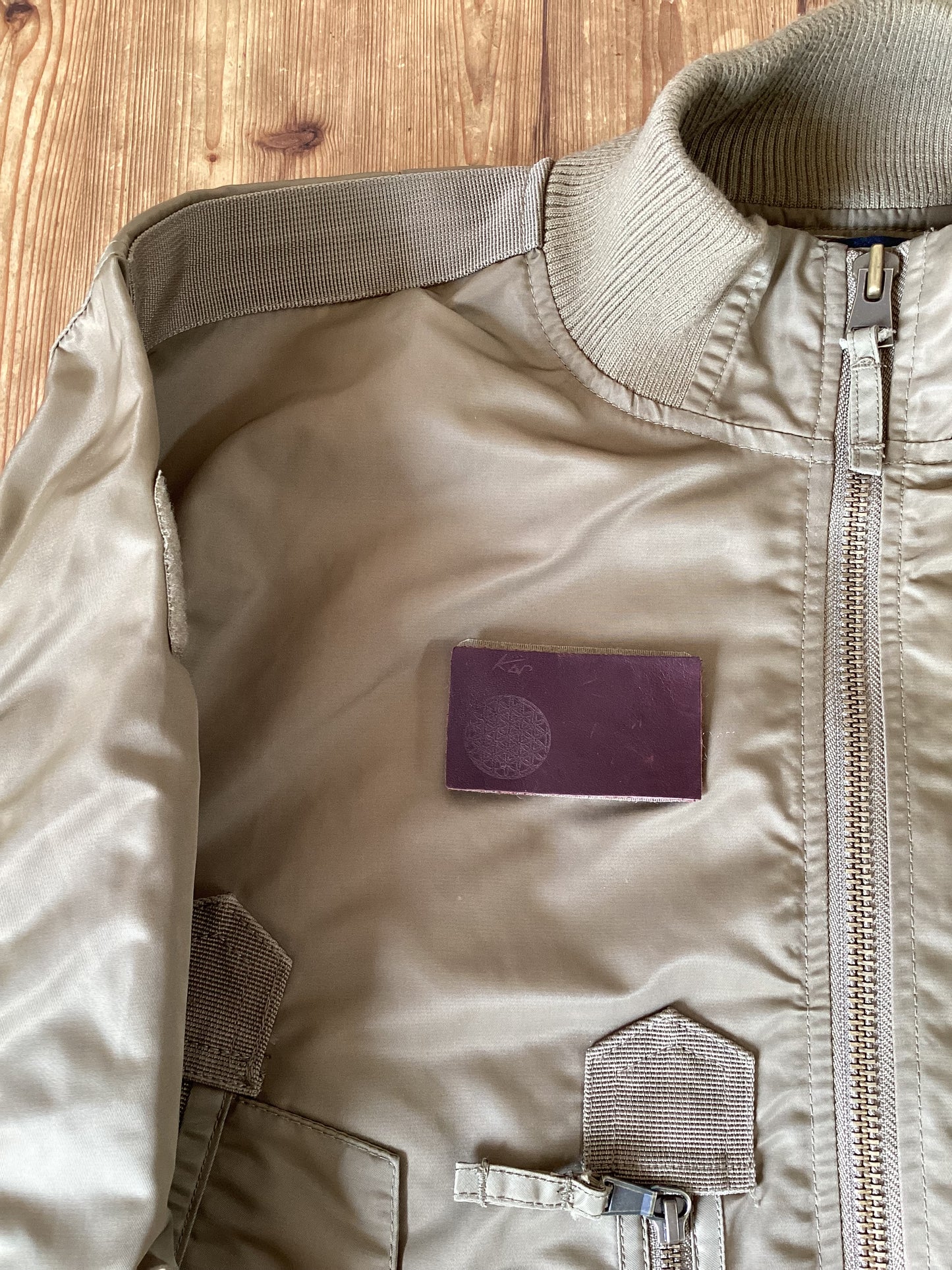 Original Fighter Jet Pilot Jacket with our Badge, incl. 1-year club access.