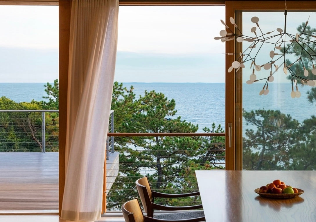 Mountain Cliff House in 1970is Design